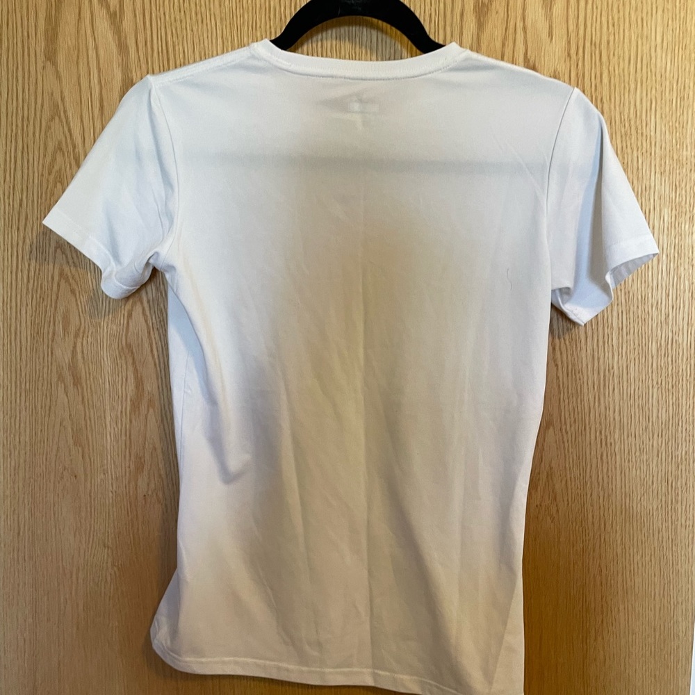 Nike FITDRY Women’s Workout Tee - Picture 4 of 4